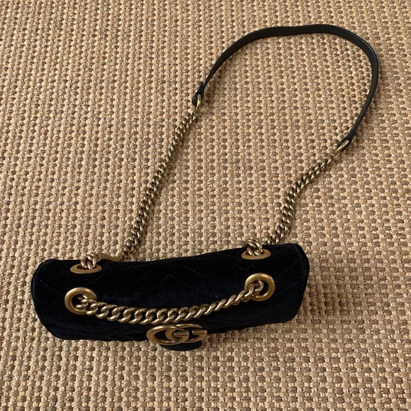 Gucci Marmont crossbody bag in small - Picture 2 of 9